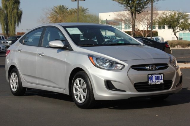 Hyundai Accent 2012 photo 5