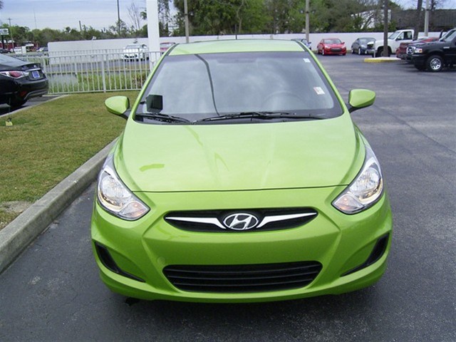 Hyundai Accent Hi Top Handycap Transport Unspecified