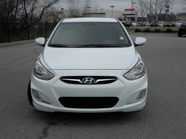 Hyundai Accent Hi Top Handycap Transport Unspecified