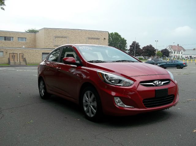 Hyundai Accent 2013 photo 1