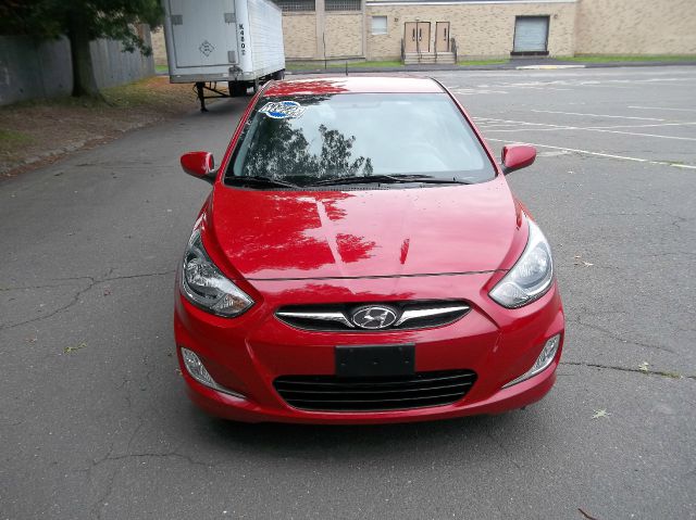 Hyundai Accent 2013 photo 2