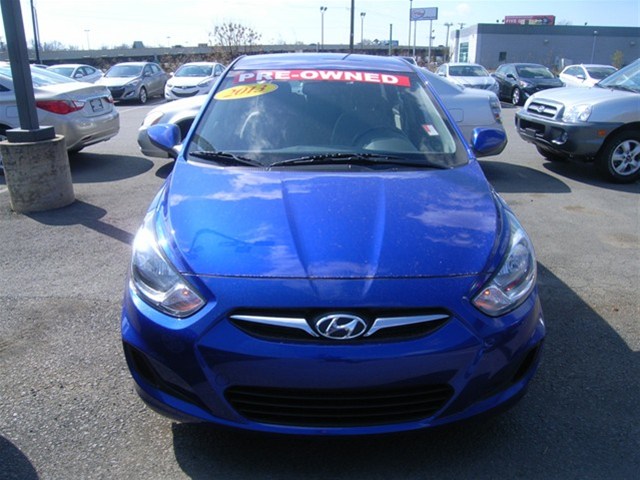 Hyundai Accent FWD 4dr Sport Unspecified