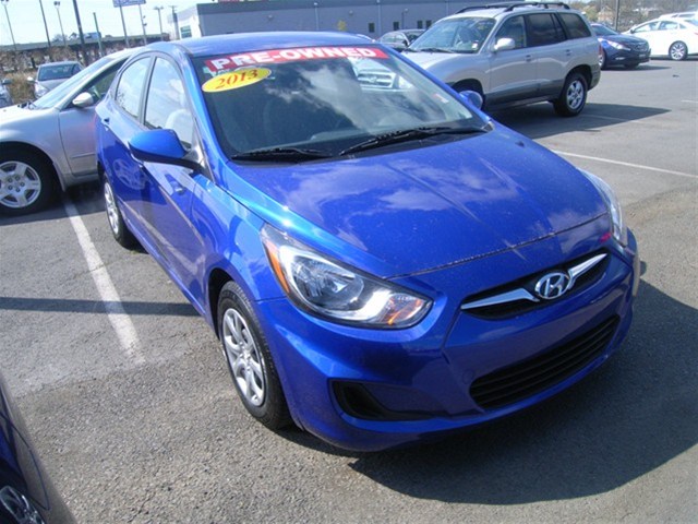 Hyundai Accent 2013 photo 1