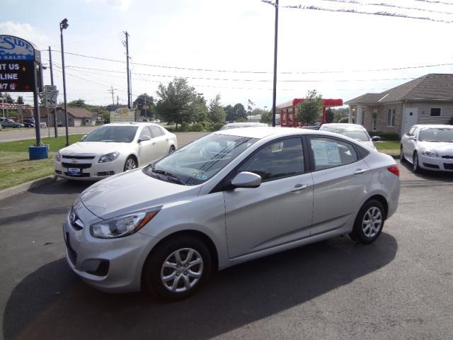 Hyundai Accent 2013 photo 2