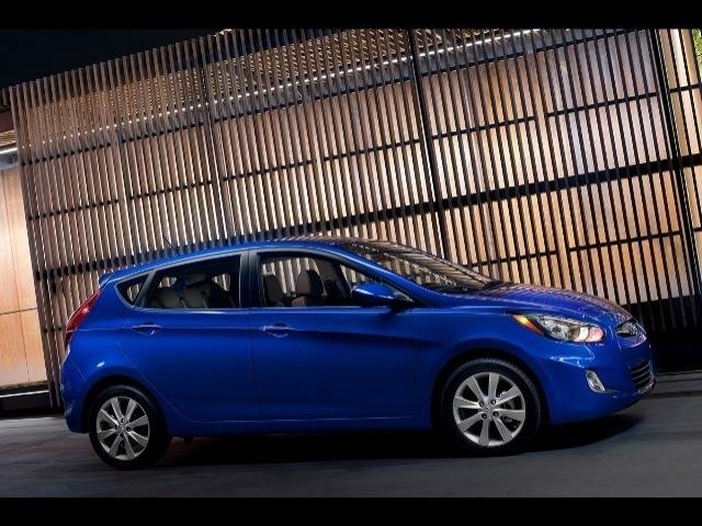 Hyundai Accent 2013 photo 4