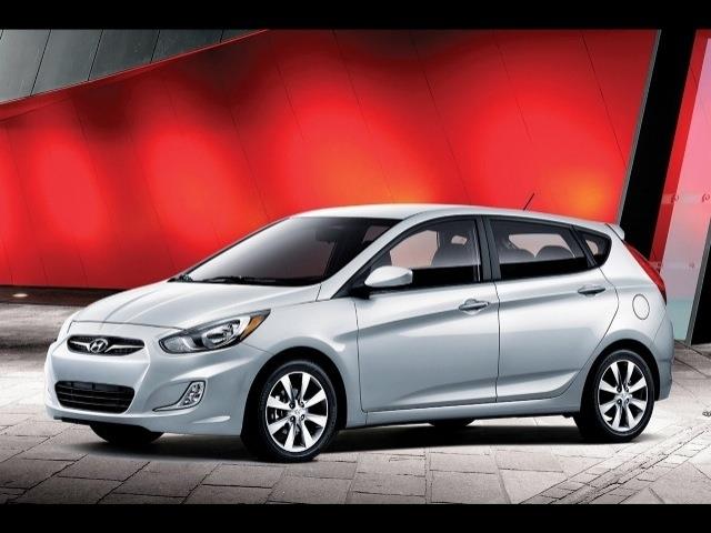 Hyundai Accent 2013 photo 5