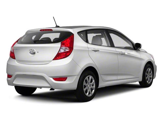 Hyundai Accent 2013 photo 3