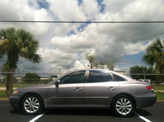 Hyundai Azera SLT 25 Sedan