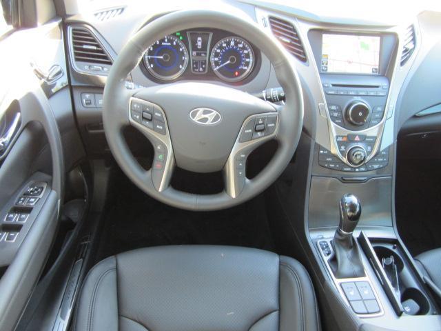 Hyundai Azera 2012 photo 3