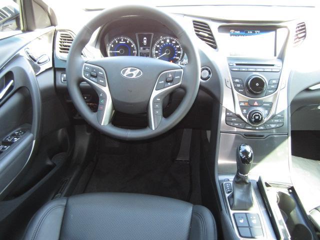 Hyundai Azera 2012 photo 3