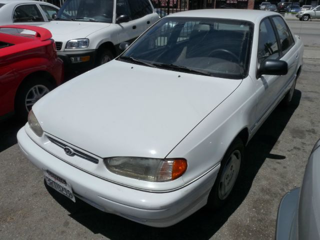 Hyundai Elantra 1995 photo 4