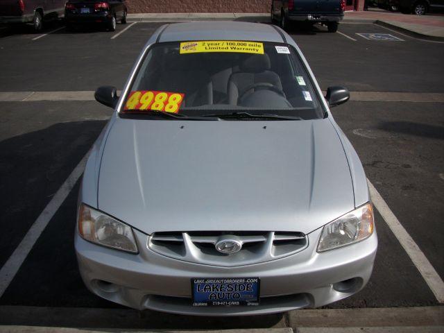 Hyundai Elantra 1998 photo 3