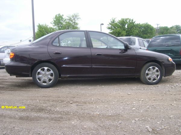 Hyundai Elantra 1999 photo 1