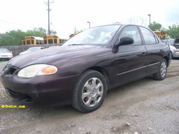 Hyundai Elantra 1999 photo 2