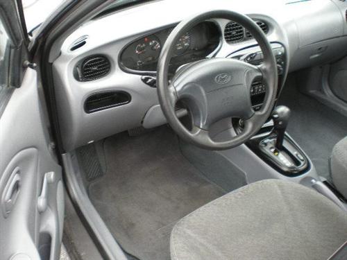 Hyundai Elantra 1999 photo 2