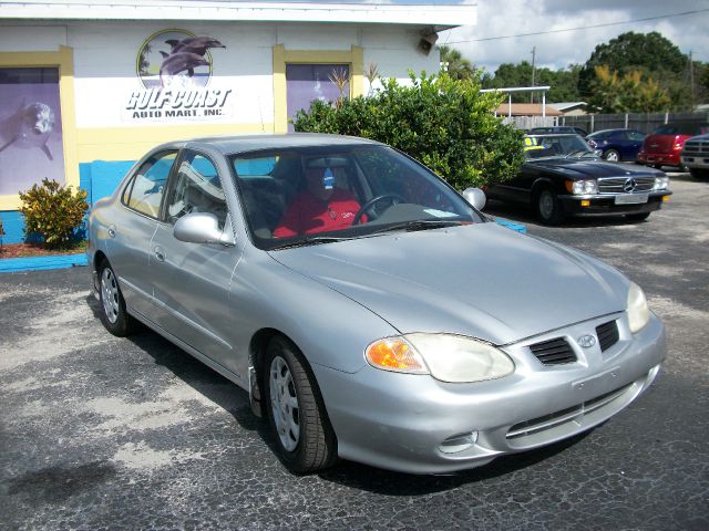 Hyundai Elantra 2000 photo 4