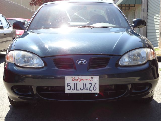 Hyundai Elantra 2000 photo 3