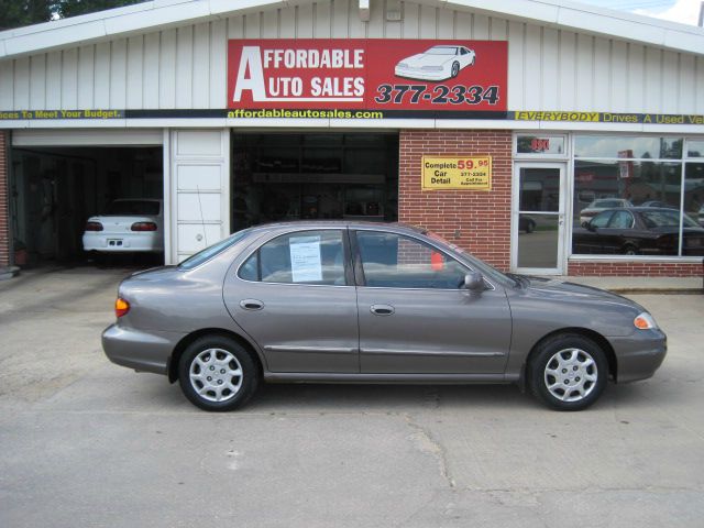 Hyundai Elantra 2000 photo 4