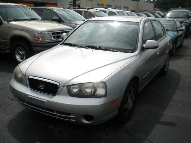 Hyundai Elantra 2001 photo 1