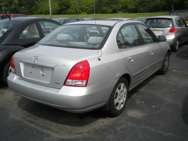 Hyundai Elantra 2001 photo 2