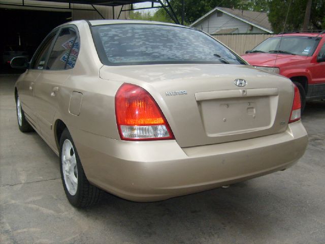 Hyundai Elantra FWD 4dr Sport Sedan