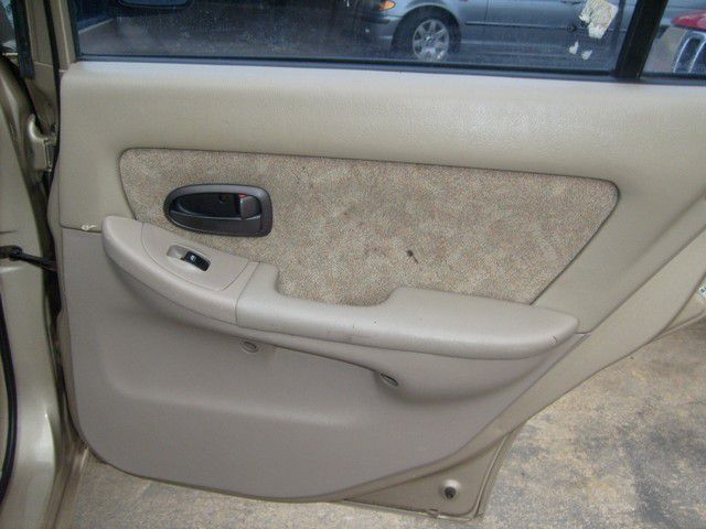 Hyundai Elantra 2001 photo 14