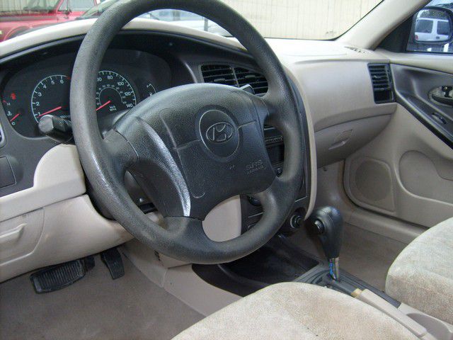 Hyundai Elantra 2001 photo 35