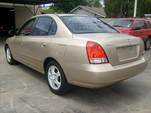 Hyundai Elantra 2001 photo 7