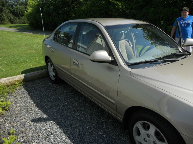 Hyundai Elantra FWD 4dr Sport Sedan