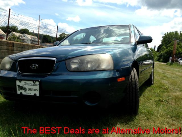 Hyundai Elantra 2001 photo 1