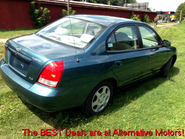 Hyundai Elantra 2001 photo 3