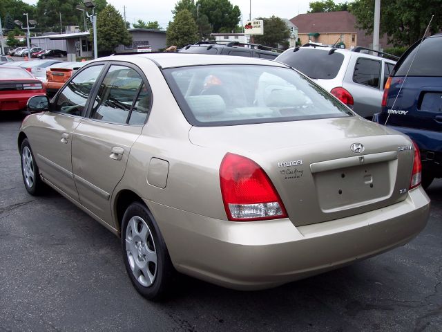 Hyundai Elantra 2001 photo 3