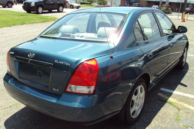 Hyundai Elantra 2001 photo 9