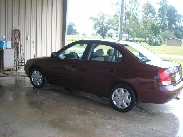 Hyundai Elantra 2001 photo 2