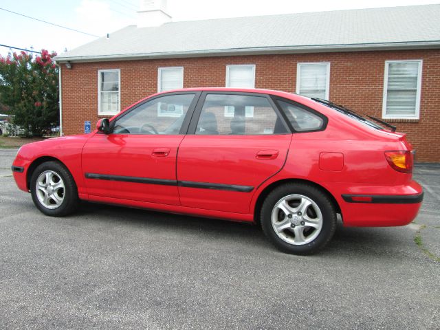 Hyundai Elantra 2001 photo 2