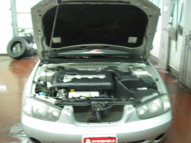 Hyundai Elantra 2001 photo 2