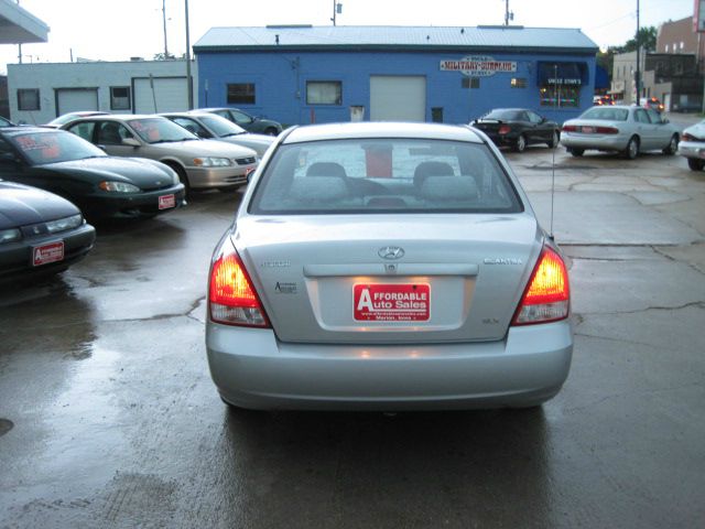 Hyundai Elantra 2001 photo 21