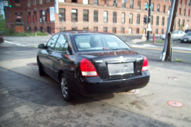 Hyundai Elantra 2001 photo 1