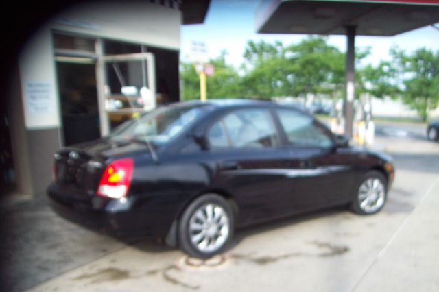 Hyundai Elantra 2001 photo 4