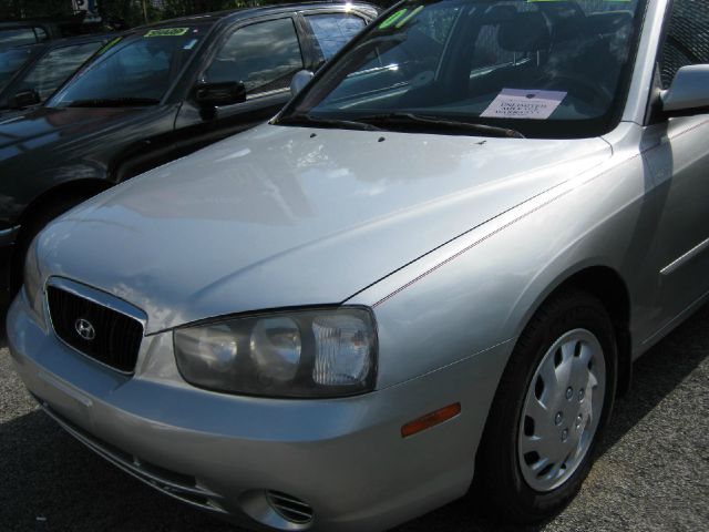 Hyundai Elantra 2001 photo 3