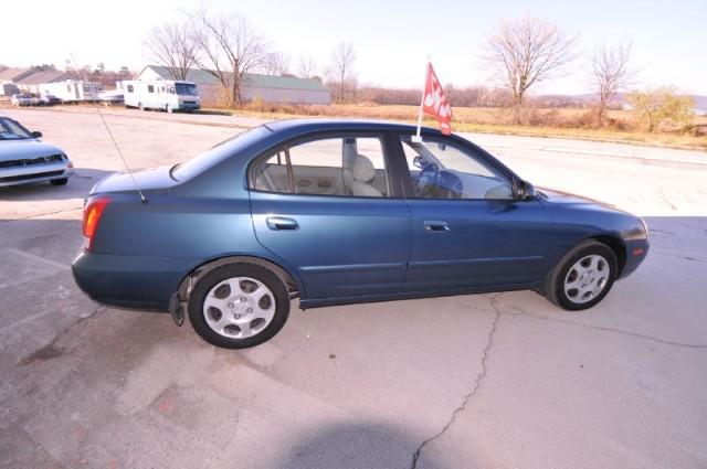 Hyundai Elantra 2001 photo 4