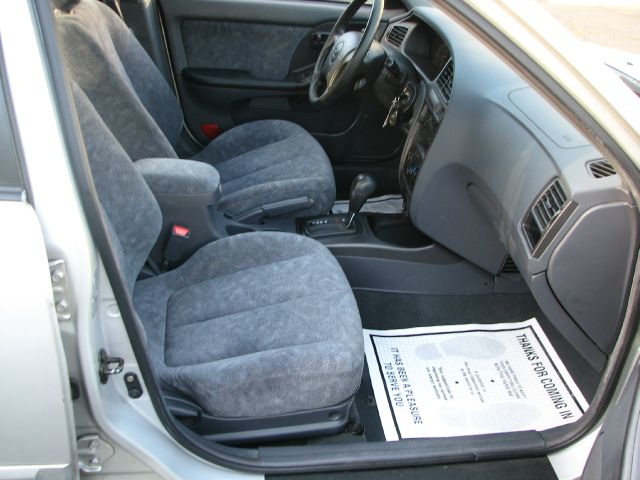 Hyundai Elantra 2001 photo 15