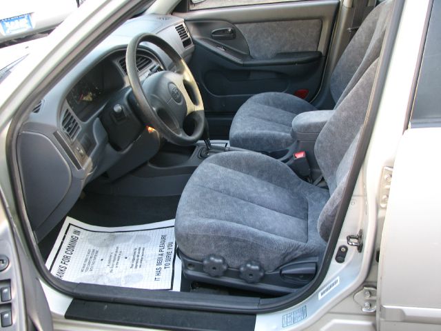 Hyundai Elantra 2001 photo 5