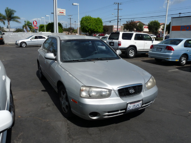 Hyundai Elantra FWD 4dr Sport Sedan