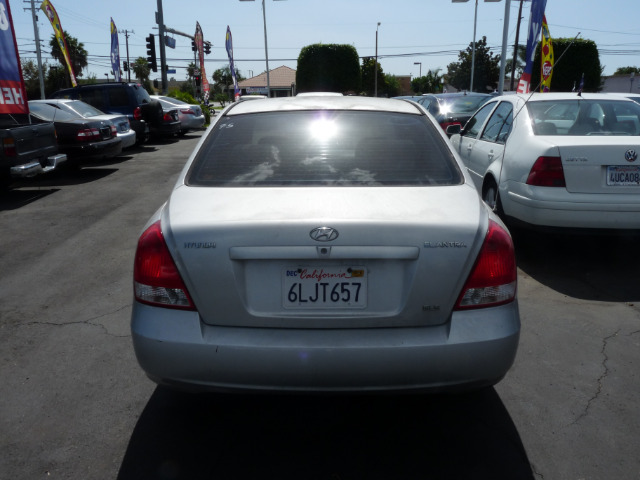 Hyundai Elantra 2002 photo 3