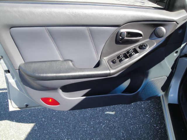 Hyundai Elantra 2002 photo 28