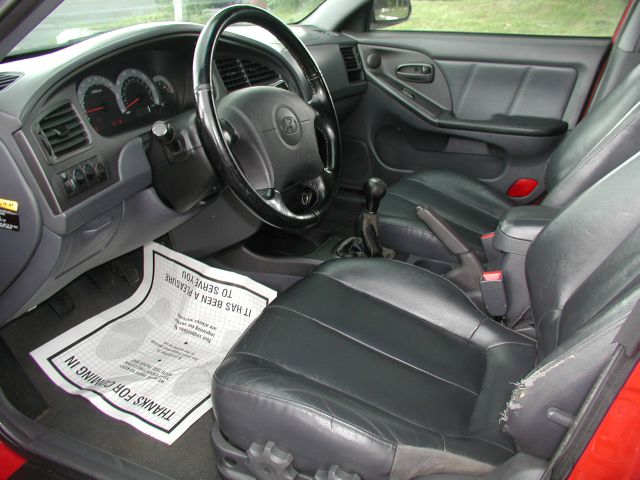 Hyundai Elantra 2002 photo 4