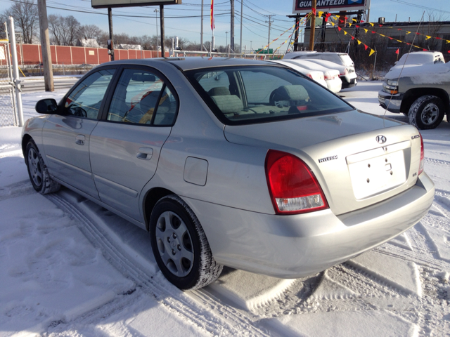 Hyundai Elantra 2002 photo 1