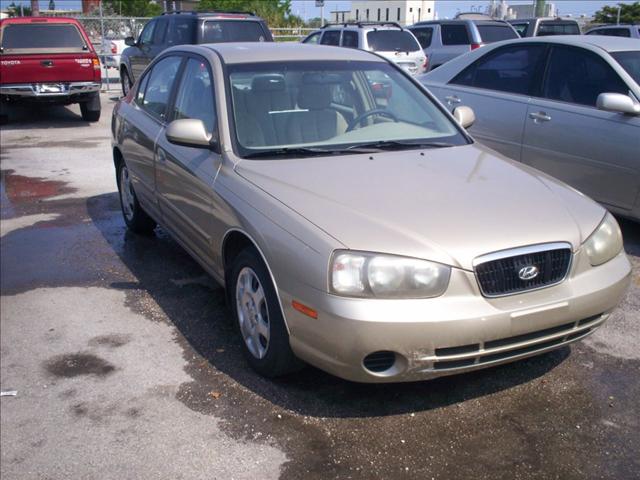 Hyundai Elantra 2002 photo 2