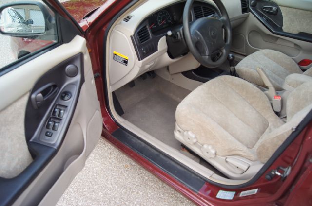 Hyundai Elantra 2002 photo 18